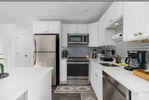 Cozy 2 Bedroom apt, 4 guests, 2 beds, and 1 bath - Image 3