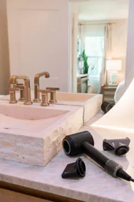 Wilmington Luxury Spa Retreat | Prime Location - Image 3