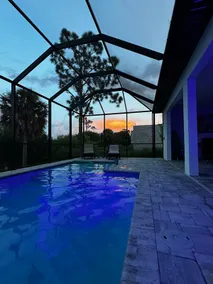 Gulf Coast Floridian Villa with Pool - Image 2