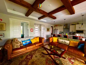 Gulf Coast Floridian Villa with Pool - Image 4