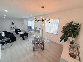 Modern 3/2 House - Wynwood, Brickell, Free Parking - Image 4