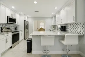 Convenient Stay & Close to Tampa & Attractions - Image 3