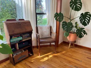 Arcata home with balcony grill - Image 5
