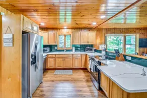 Lakefront Gloversville Home w/ Beach + Dock! - Image 5