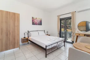 Alexandros beach house in Plaka Elounda - Image 3