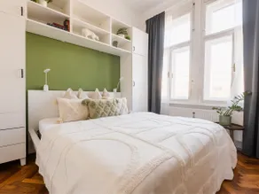 City Center Boutique Apartment / Parking / View - Image 3