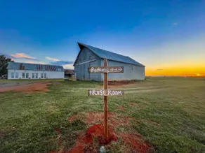 Cozy Glamping Barn - Sleeps up to 9 Near Route 66 - Image 3