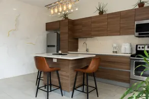 Luxury apartment with parking and swimming pool - Image 5