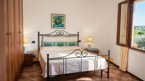 Casa Janas with private courtyard view of Malicas Park - Image 4