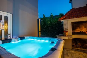 Apartment Hope with jacuzzi - Omiš Best Price! - Image 4