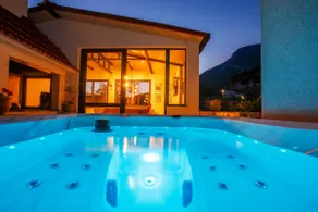Apartment Hope with jacuzzi - Omiš Best Price! - Image 2