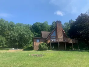 Long Meadow Cabin Near Wineries & Hiking - Image 4