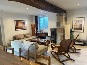 Spacious Renovated 1610 farm-ALL WEATHER Heated Pool-Parking-Walk to town-Pets - Image 2