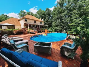 Pocono Escape with huge Pool HOT TUB,GAMEROOM,FIREPIT,near Camelback & Kalahari - Image 5