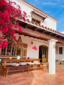 Authentic & spacious Villa with amazing pool - Image 3