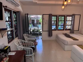 Comfortable house with one bedroom and balcony - Image 2