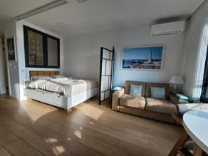Danube River View Lounge 6 with Garage, K District - Image 2