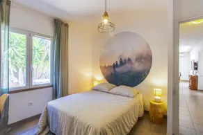 104 m² Villa - Pool, Spa & Garden - Image 4