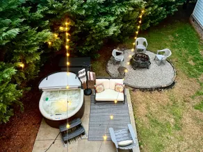 Lakeside Laurel | HOT TUB • Firepit • Walk to Town - Image 2