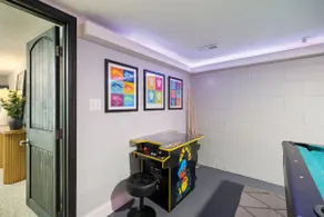 KC - Pool Table & Arcade Games - 7 min to P&L! - Image 3