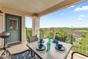 Gorgeous Large, Central Branson, Elevator, Pool! - Image 3