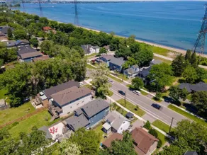 Lake View Home | Close to Beach | Fire Table- - Image 3