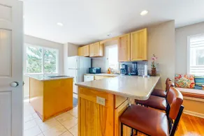 Fenwick Island townhome oceanfront location 3 deck - Image 4