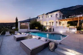 Lourdas White Villa - Image 3