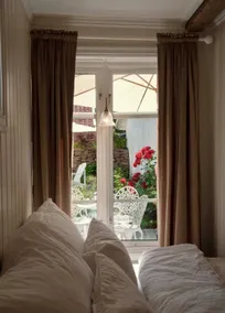 Private guest house • New bathroom • 2 min to the city center - Image 5