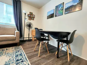 Alaskan hideaway 2 bedroom apt by lakes, airport, hiking - Image 3
