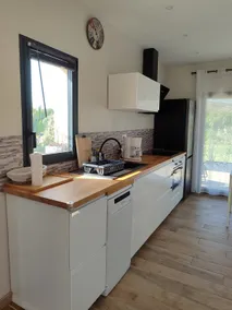 Guest house with swimming pool, quiet location close to the village - Image 3