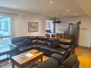 2 bedroom apartment at The Fintry Inn - Image 5