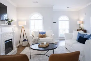 Cozy Townhome W/Pool & Movie Nights Patio - Image 4