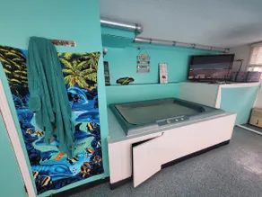 Indoor pool, hottub & video game room, near beach - Image 2