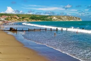 Dizzy Lows Modern 1 Bedroom Swanage Apartment with Sea View - Image 3