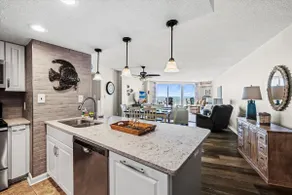 Oceanfront Condo with beach access - Image 2