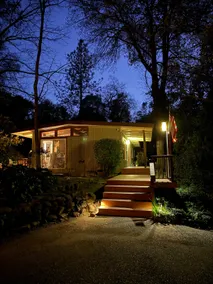 Good Vibes Bungalow with Hot Tub - Image 3
