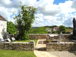 Traditional burgundian house, ideal for families, peace and quiet in nature. - Image 4
