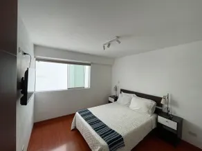 Modern 1BR Fully Equipped Near Miraflores - Image 5