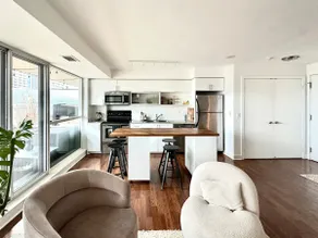 Terrace views of downtown Toronto - Image 3