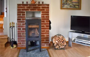Amazing Home In Hagalundmjölby - Image 3