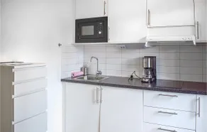 Gorgeous Apartment In Färjestaden - Image 4