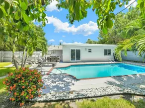 Spacious 4BR Retreat•Heated Pool• Family-Friendly - Image 3