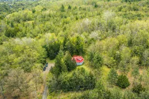 Presqu’ile 1 Acre Retreat | Fire Pit + Pool Table - Image 4