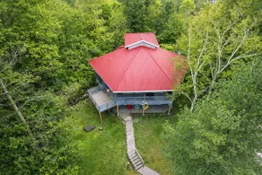 Presqu’ile 1 Acre Retreat | Fire Pit + Pool Table - Image 2