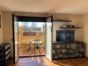 Family studio with double bed and patio - Image 4