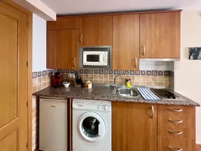 Family studio with double bed and patio - Image 5