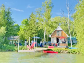 Cozy Lakefront Cottage - Canoeing, Fishing, Swimming & Firepit - Image 4
