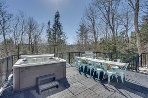 Wilmington Chalet w/ Hot Tub < 8 Mi to Mount Snow! - Image 2