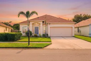Sunset pool house with Lakefront Close To Beaches - Image 3